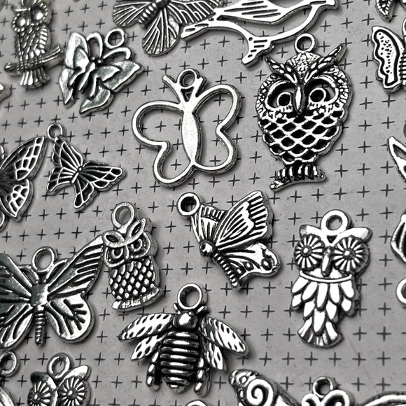 35 pc Flying Things Charms Pendants Bracelets & Jump Rings Bundle Jewelry Making - Picture 13 of 13